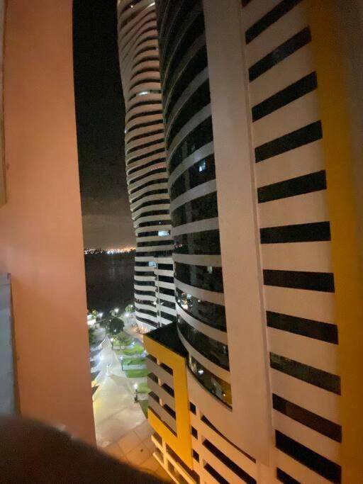Bellini Luxury - Puerto Santa Ana Διαμέρισμα Γκουαγιακίλ Εξωτερικό φωτογραφία