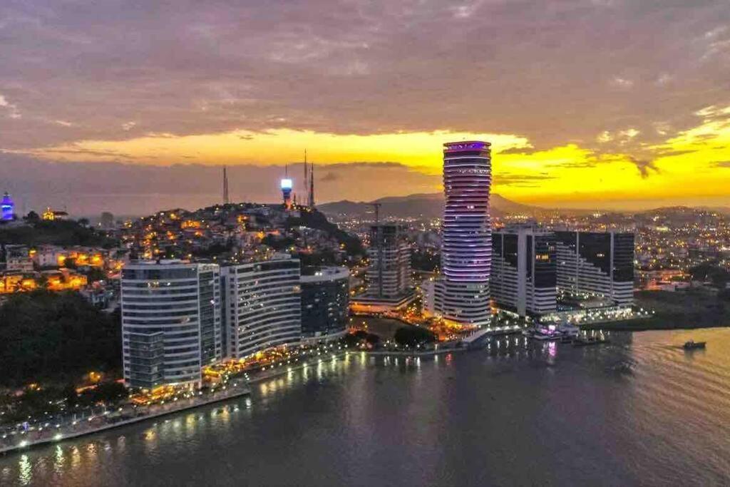 Bellini Luxury - Puerto Santa Ana Διαμέρισμα Γκουαγιακίλ Εξωτερικό φωτογραφία